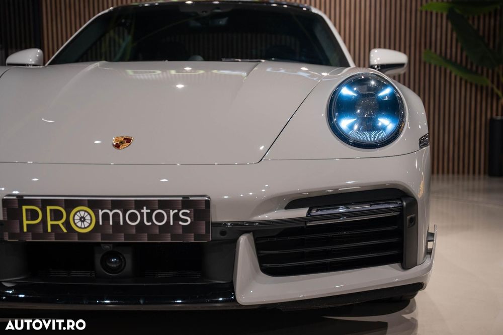 Porsche 911-TURBO-S - 14