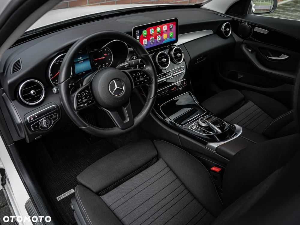 Mercedes-Benz Klasa C 220 d 4Matic T 9G-TRONIC Exclusive - 22