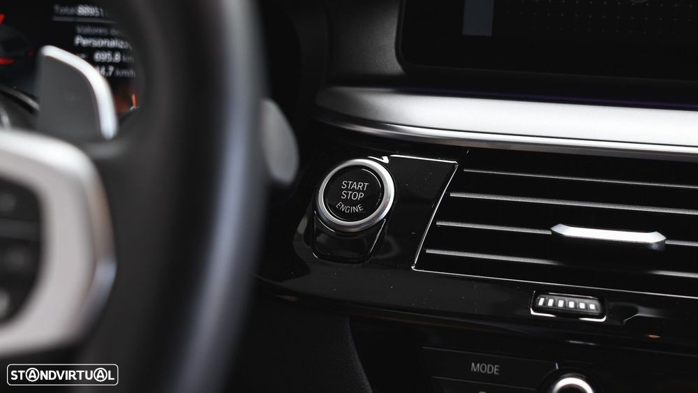 BMW 520 d Pack Desportivo M Auto - 29