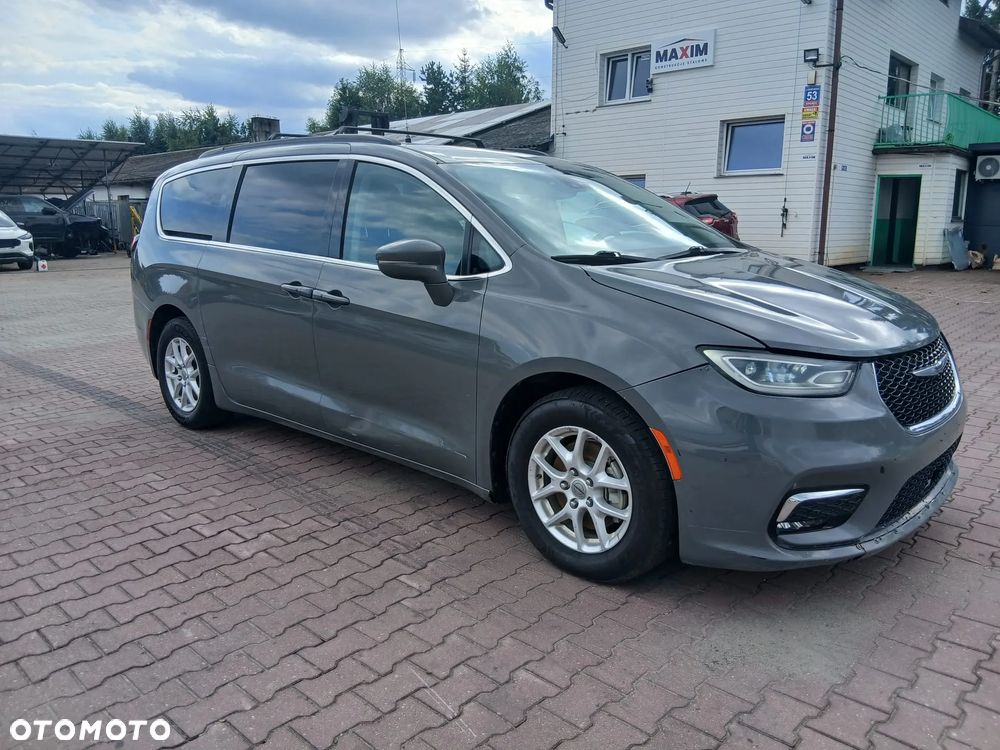 Chrysler Pacifica - 3