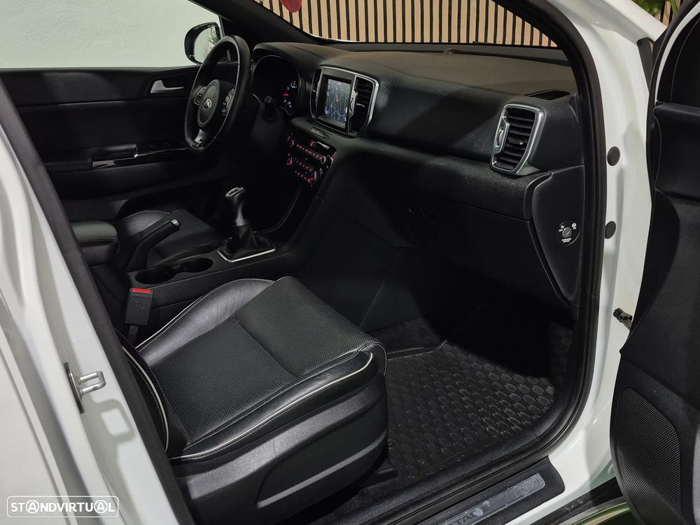 Kia Sportage 1.6 T-GDI GT Line - 36