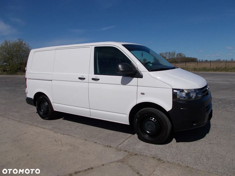 Volkswagen Transporter - 2