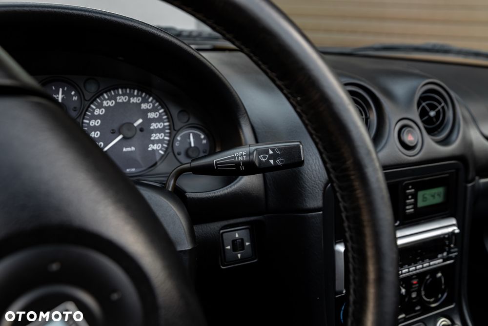 Mazda MX-5 1.6i 16V - 31