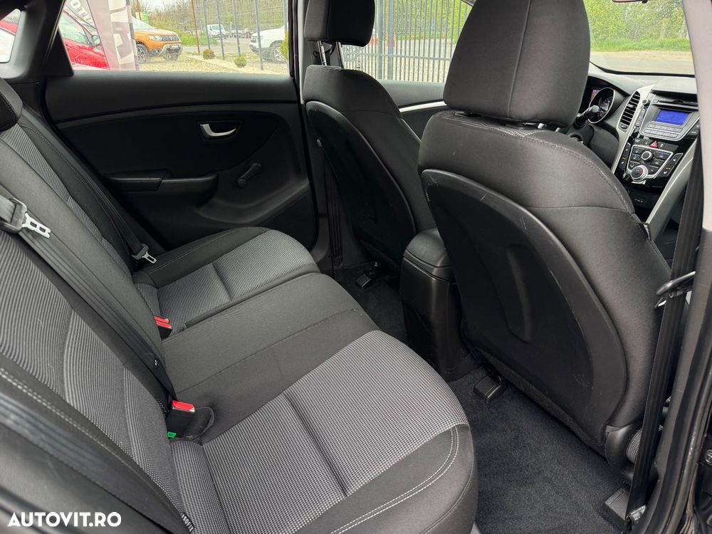 Hyundai i30 1.4 Classic - 12