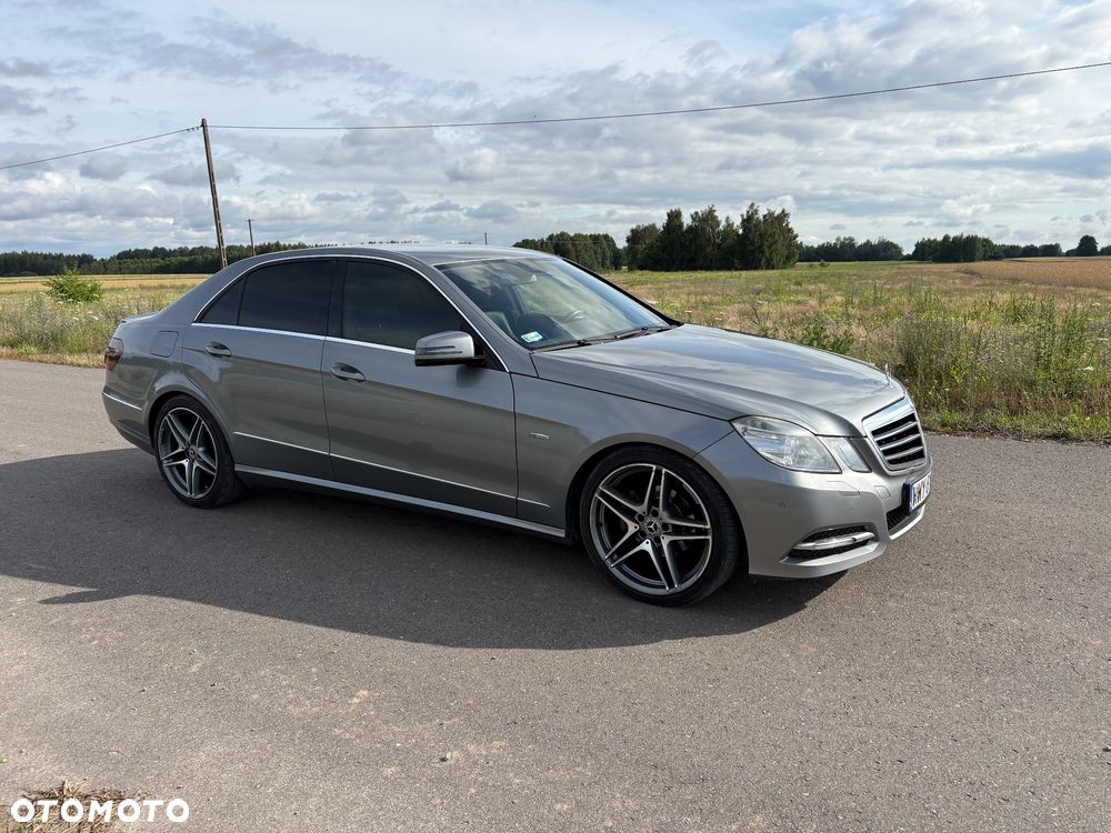Mercedes-Benz Klasa E 220 CDI BlueEff Avantgarde - 2