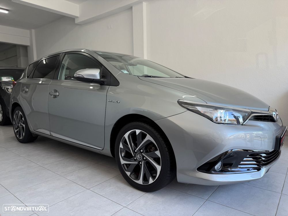 Toyota Auris 1.8 HSD Comfort +P.Sport+Navi - 8