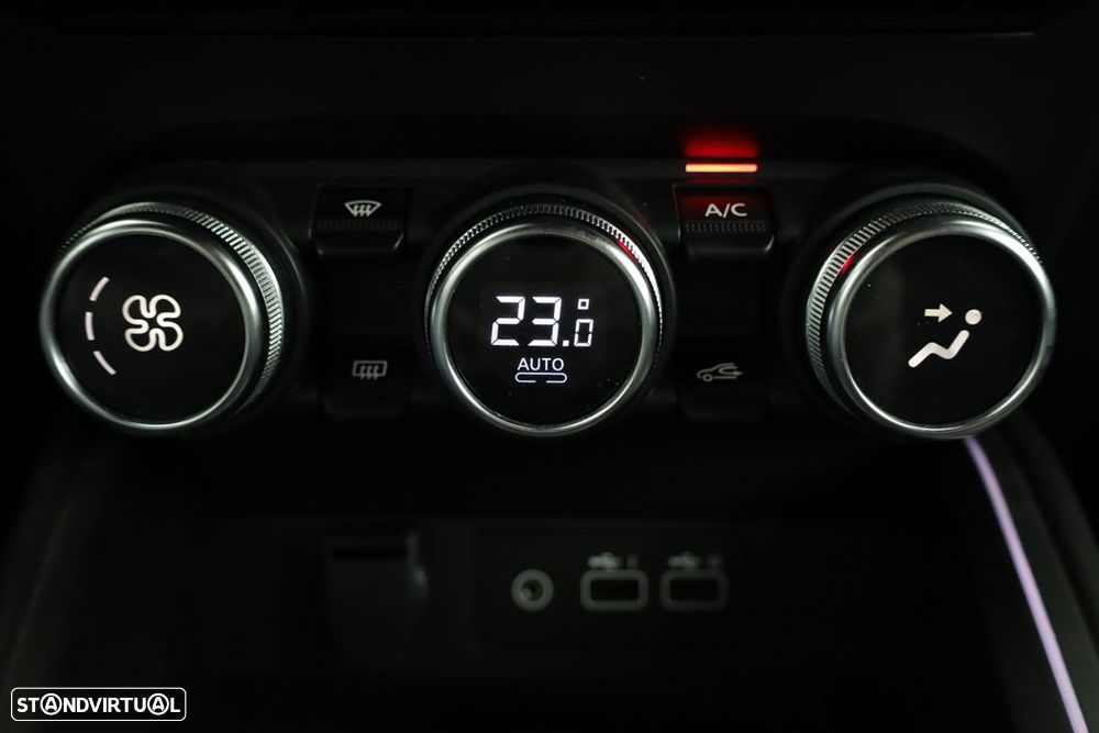 Renault Clio 1.0 TCe Techno - 11