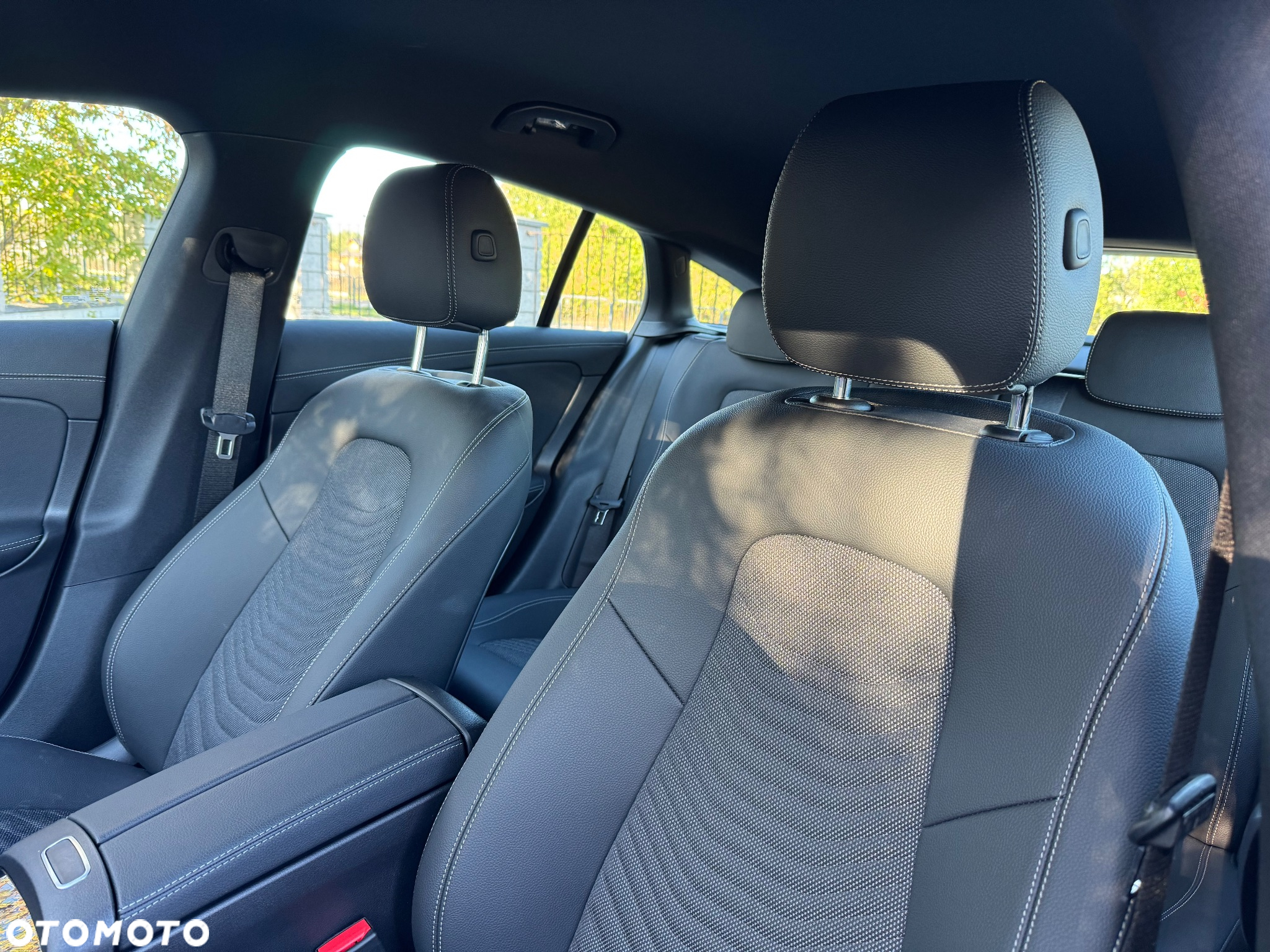 Mercedes-Benz CLA 200 AMG Line 7G-DCT - 18