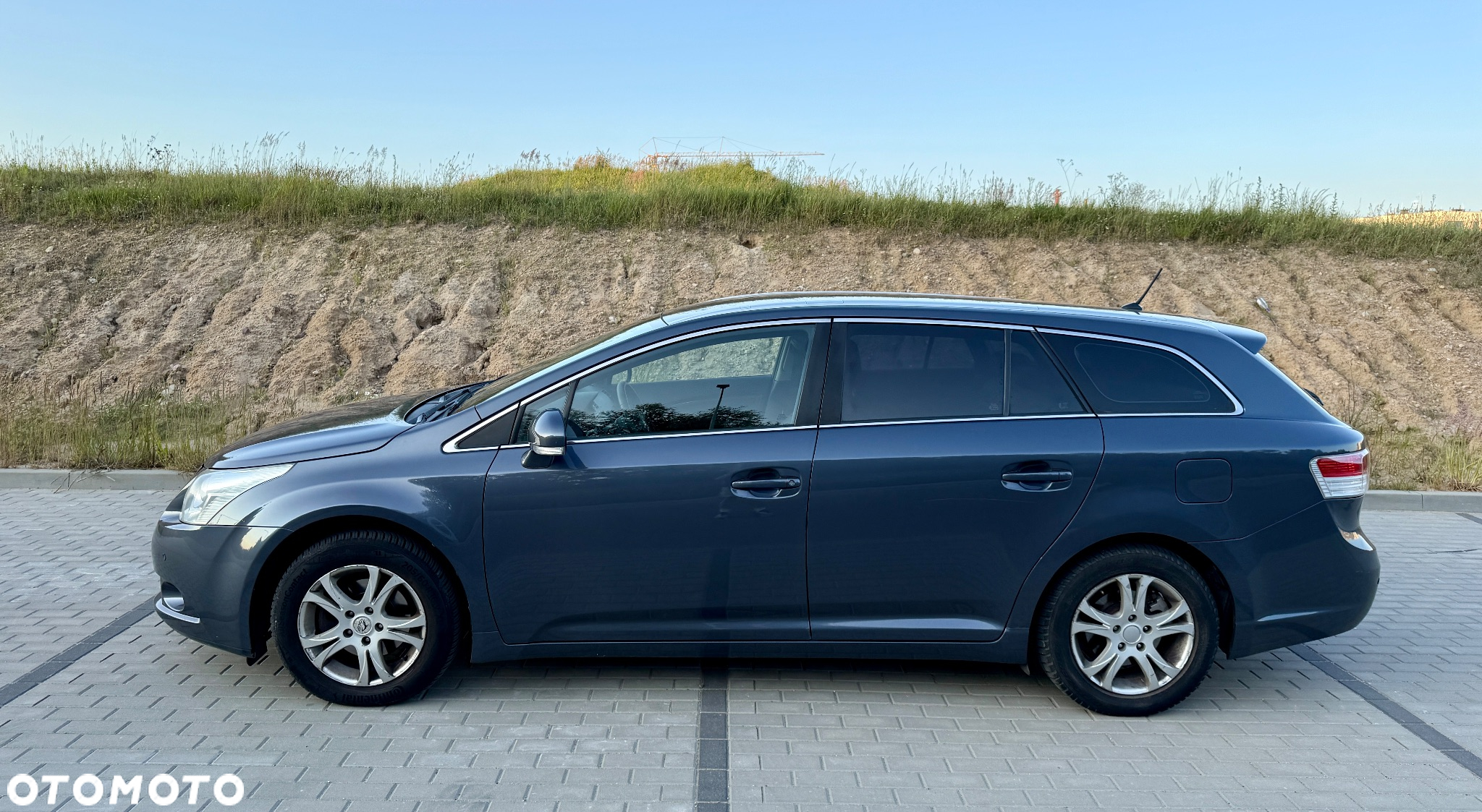 Toyota Avensis 2.0 D-4D Combi Travel - 7