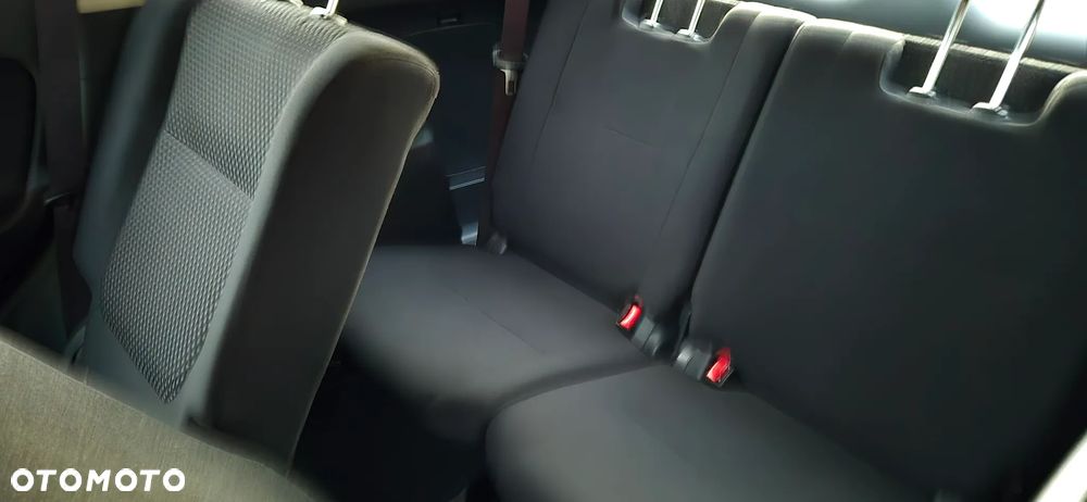 Mitsubishi Outlander 2.0 Intense + 4WD CVT - 33