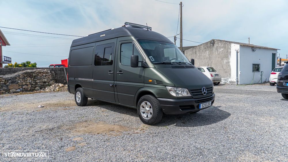 Mercedes-Benz Sprinter - 2