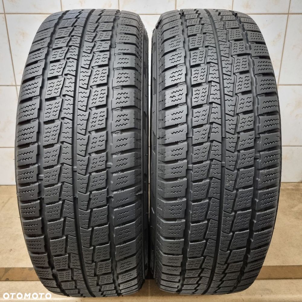 2 opony zimowe 215/65 R16C 109/107R Hankook Winter RW06