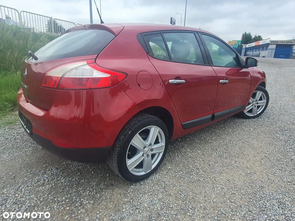 Renault Megane 1.6 16V 110 Dynamique - 12