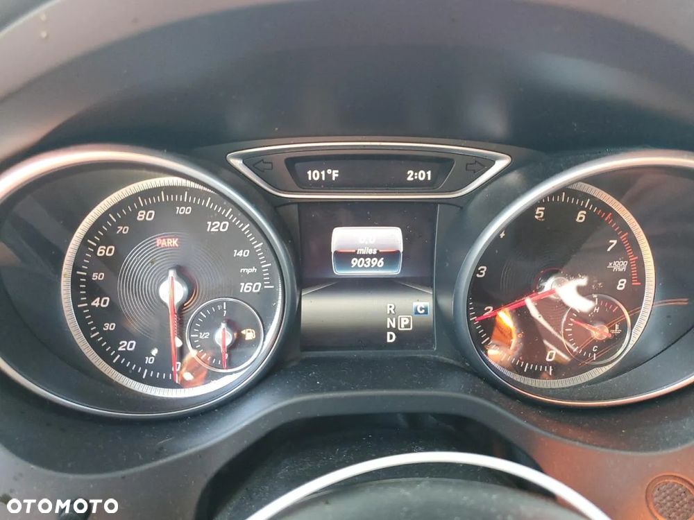 Mercedes-Benz CLA 250 7G-DCT - 10