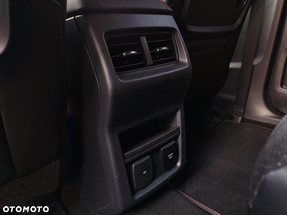 Ford S-Max - 19