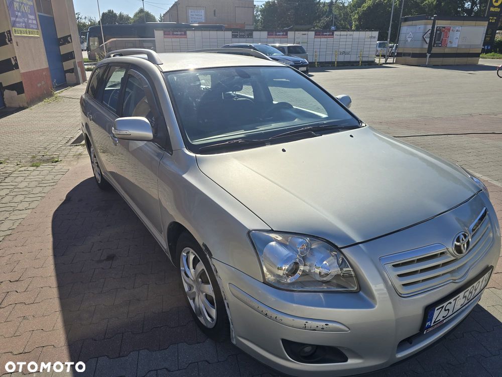 Toyota Avensis 2.0 D-4D Platinium - 1