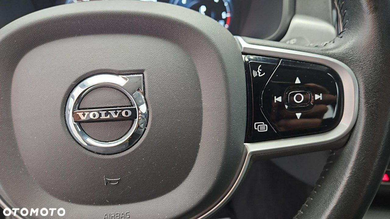 Volvo V90 D4 SCR Momentum Pro - 15