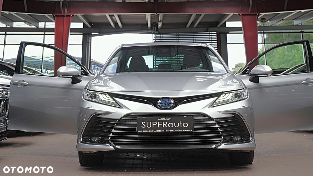 Toyota Camry 2.5 Hybrid Executive CVT - 4