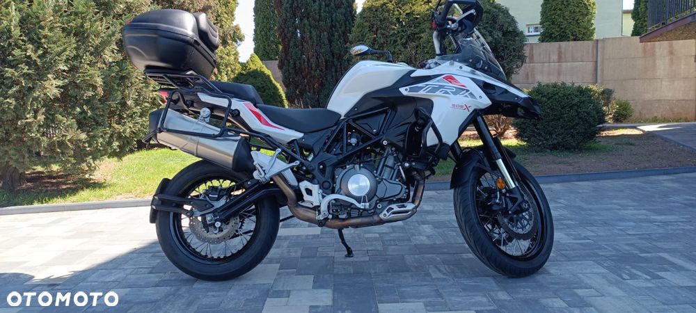 Benelli TRK 502X - 3