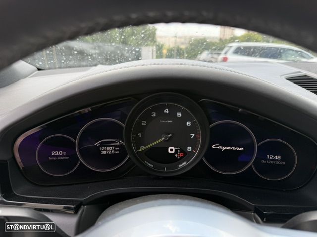 Porsche Cayenne E-Hybrid Tiptronic S - 30