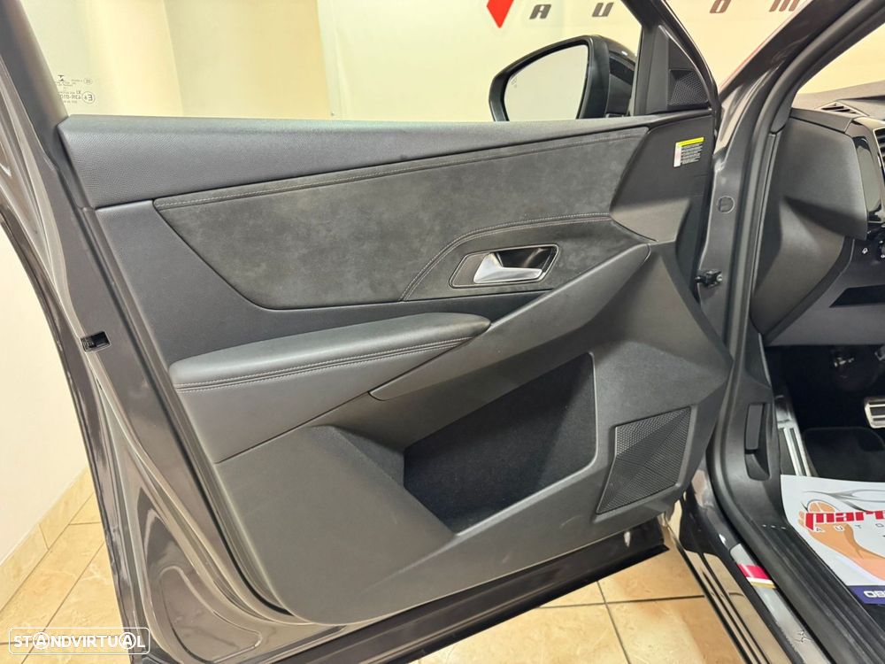 DS DS7 Crossback E-Tense Performance Line EAT8 - 13