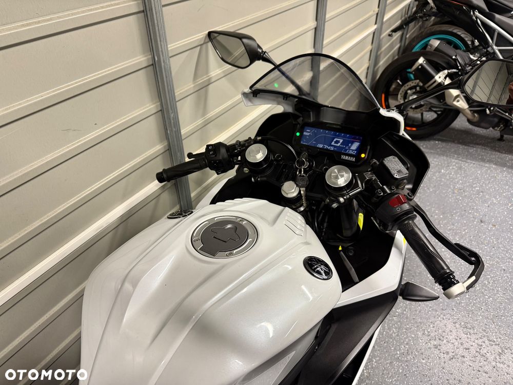 Yamaha R125 - 8
