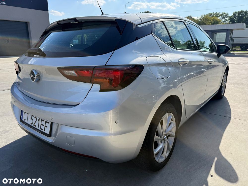 Opel Astra 1.2 T Elegance S&S - 9