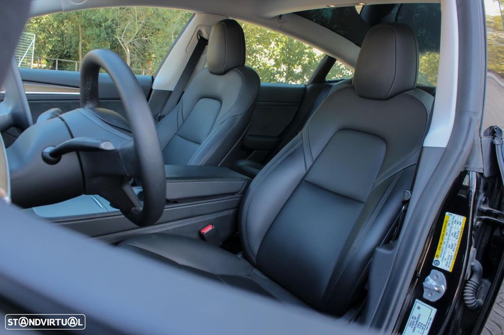 Tesla Model 3 Standard RWD Plus - 24