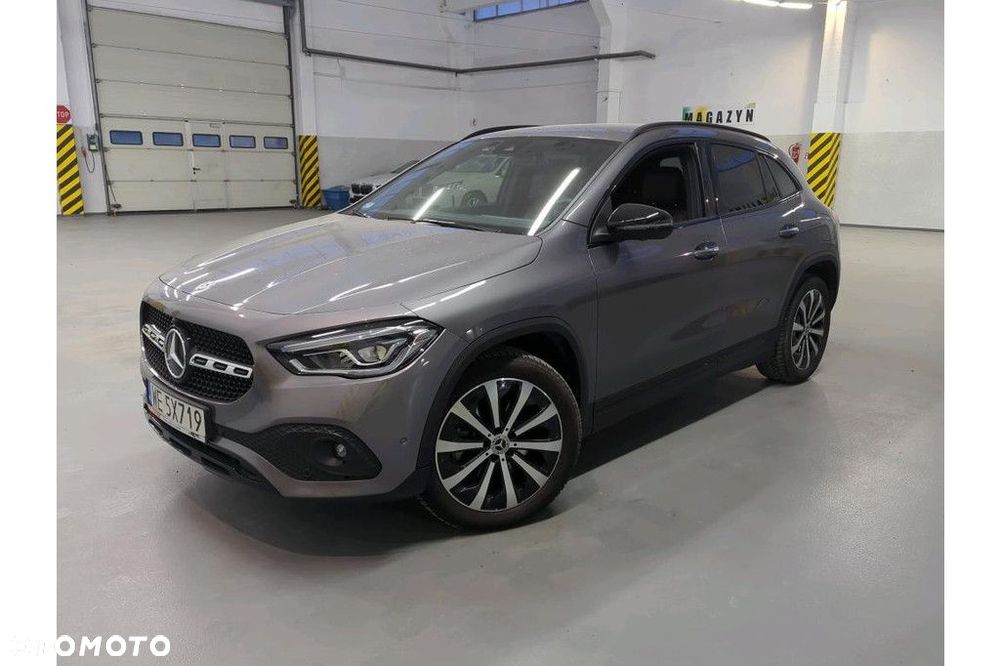 Mercedes-Benz GLA - 1