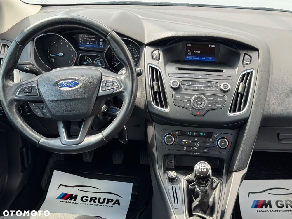 Ford Focus - 25