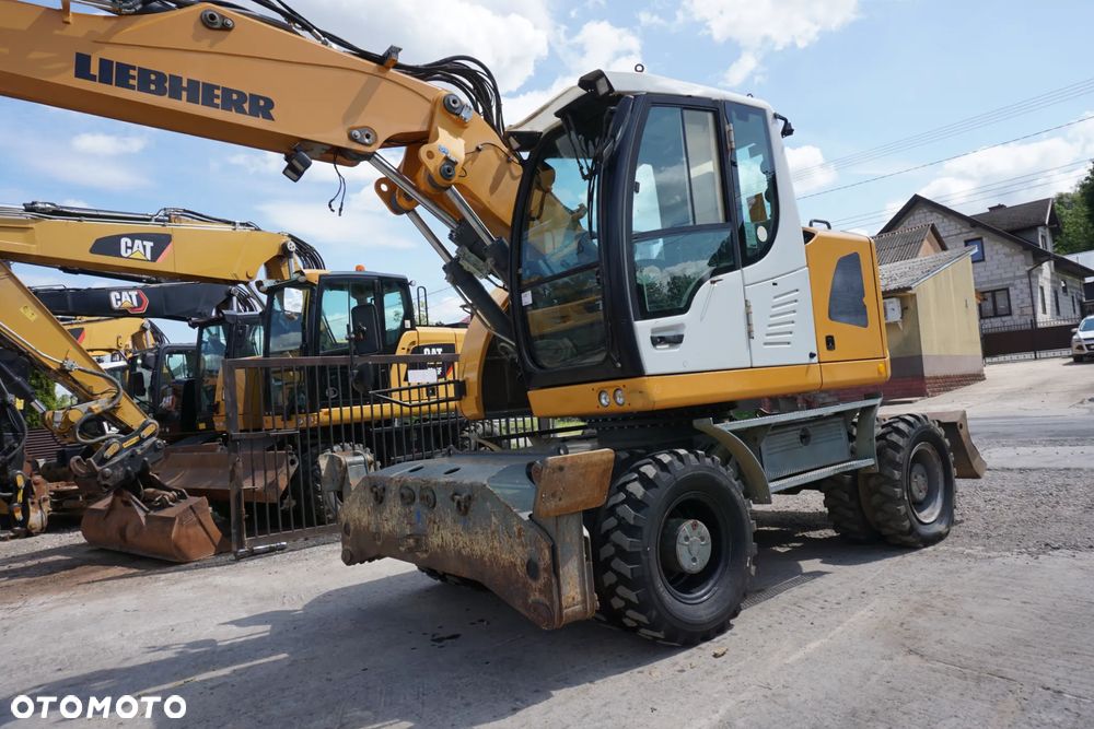 Liebherr A 914 - 2