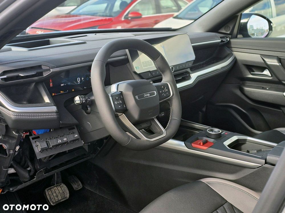 Jeep Compass - 10