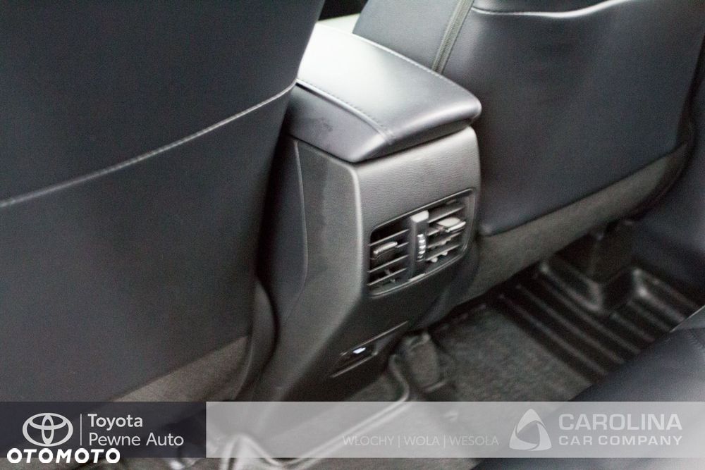 Toyota Corolla Cross - 15