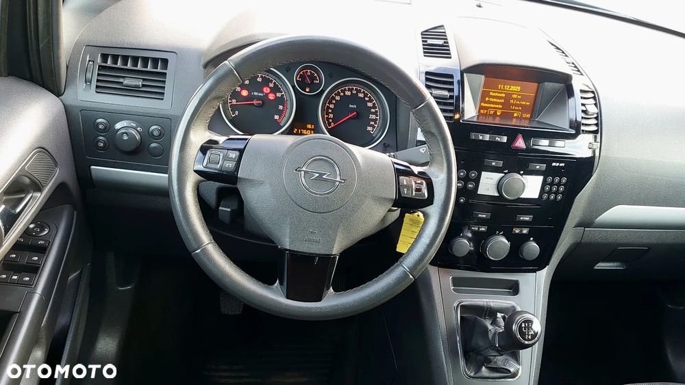 Opel Zafira 1.8 Navi - 25