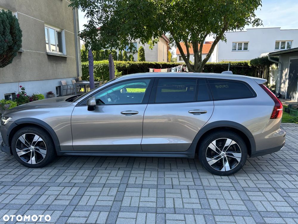 Volvo V60 Cross Country D3 Drive-E Momentum - 12