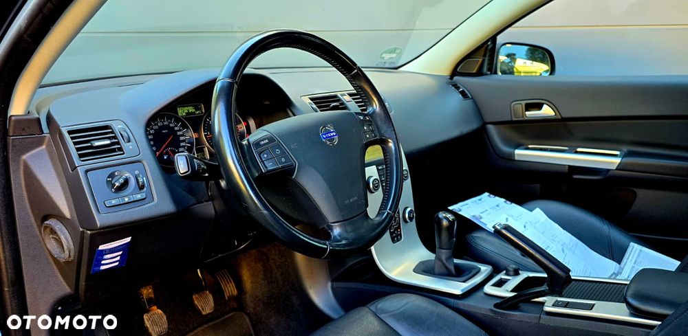 Volvo C30 D3 R-Design - 24
