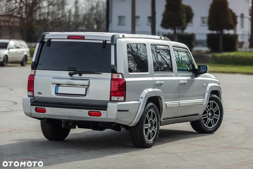 Jeep Commander 3.0 CRD Overland - 10