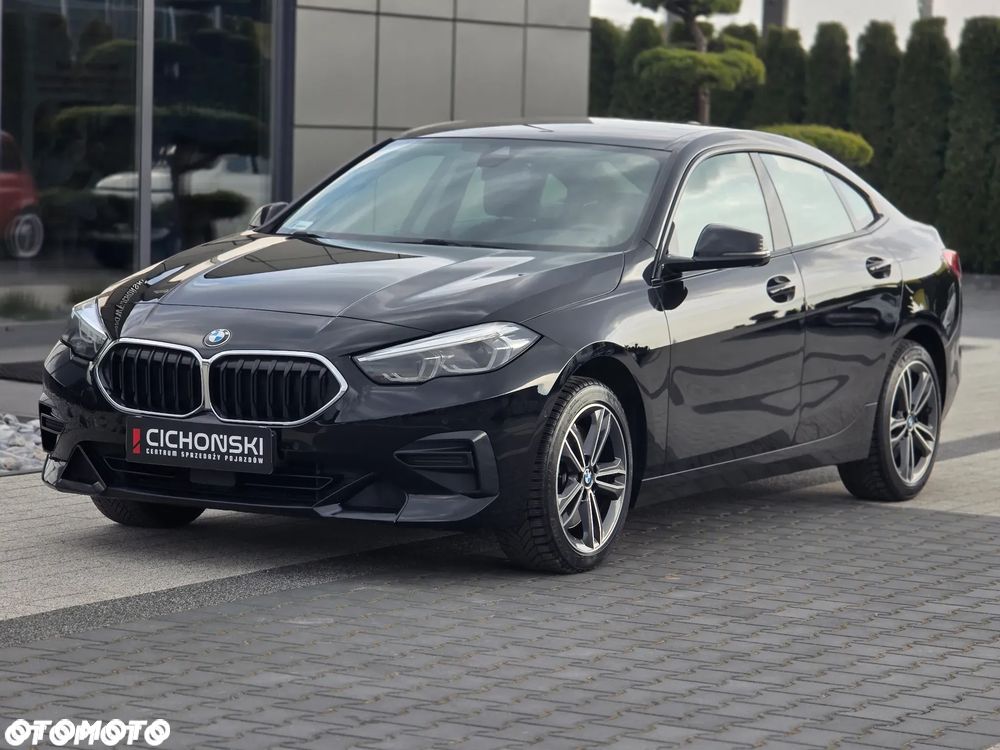 BMW Seria 2 220d xDrive Sport Line sport - 4