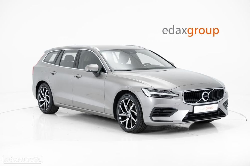 Volvo V60 2.0 T8 AWD TE Momentum Plus - 2