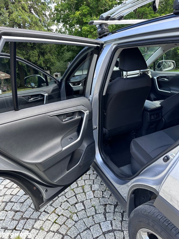 Toyota RAV4 - 10