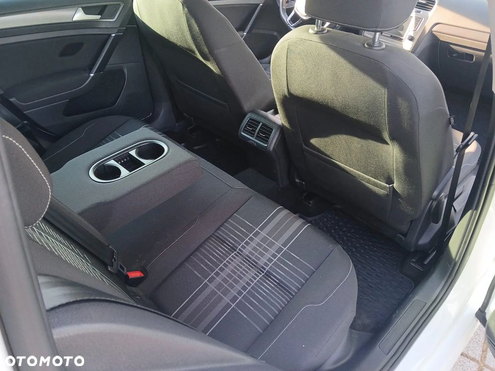 Volkswagen Golf 1.6 TDI BlueMotion Technology Lounge - 33