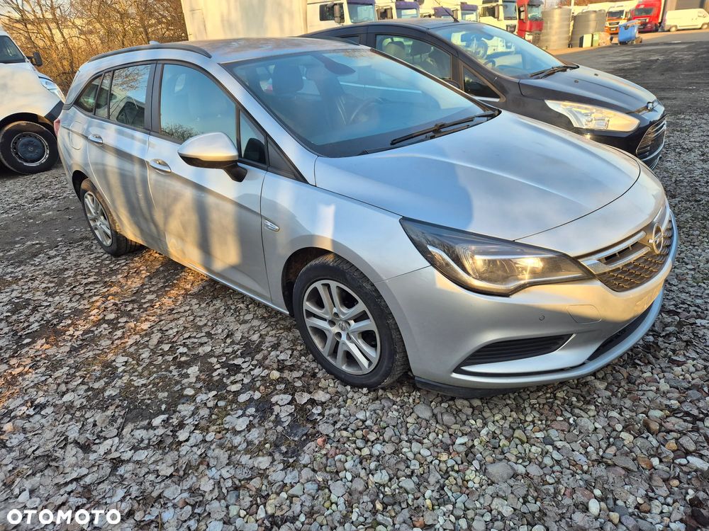 Opel Astra 1.6 CDTI DPF ecoFLEX Start/Stop Style - 1