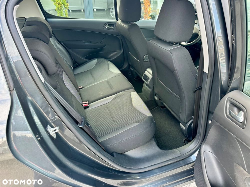 Peugeot 308 120 VTi Premium - 22