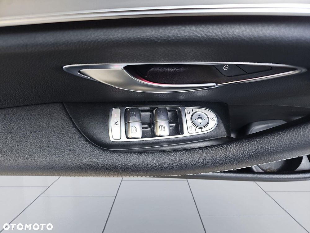 Mercedes-Benz Klasa E - 18