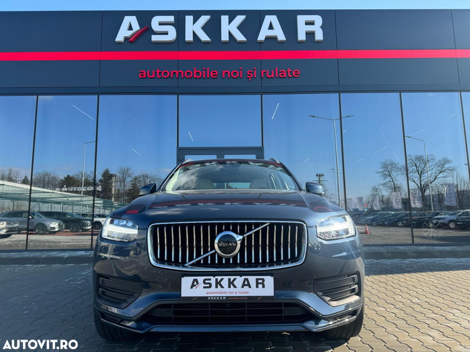 Volvo XC 90 B5 D AWD Geartronic Momentum Pro - 2