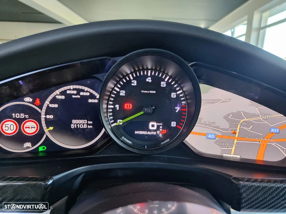 Porsche Panamera 4 E-Hybrid Platinum Edition - 36