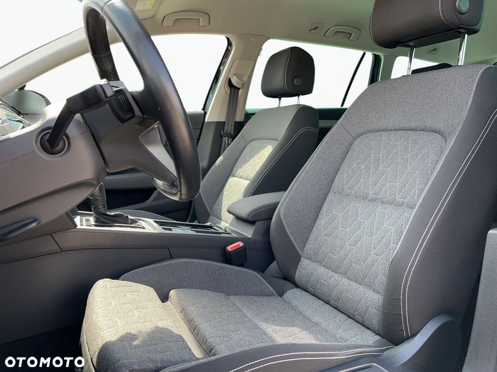 Volkswagen Passat Variant 2.0 TDI Business DSG - 13
