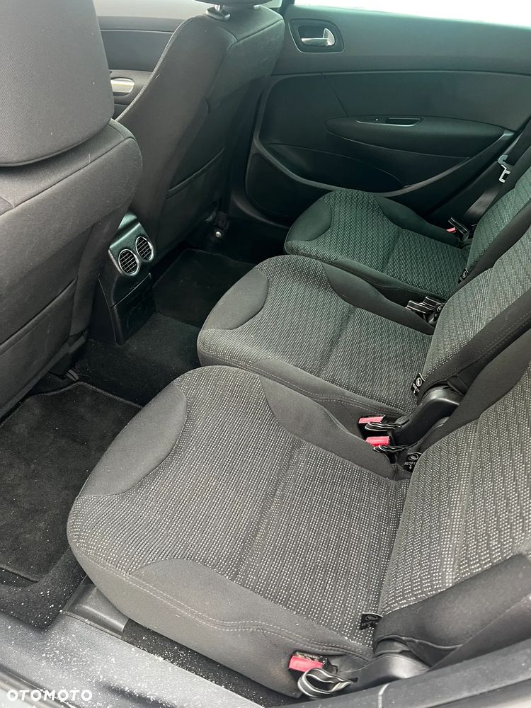 Peugeot 308 HDi FAP 140 Premium - 5