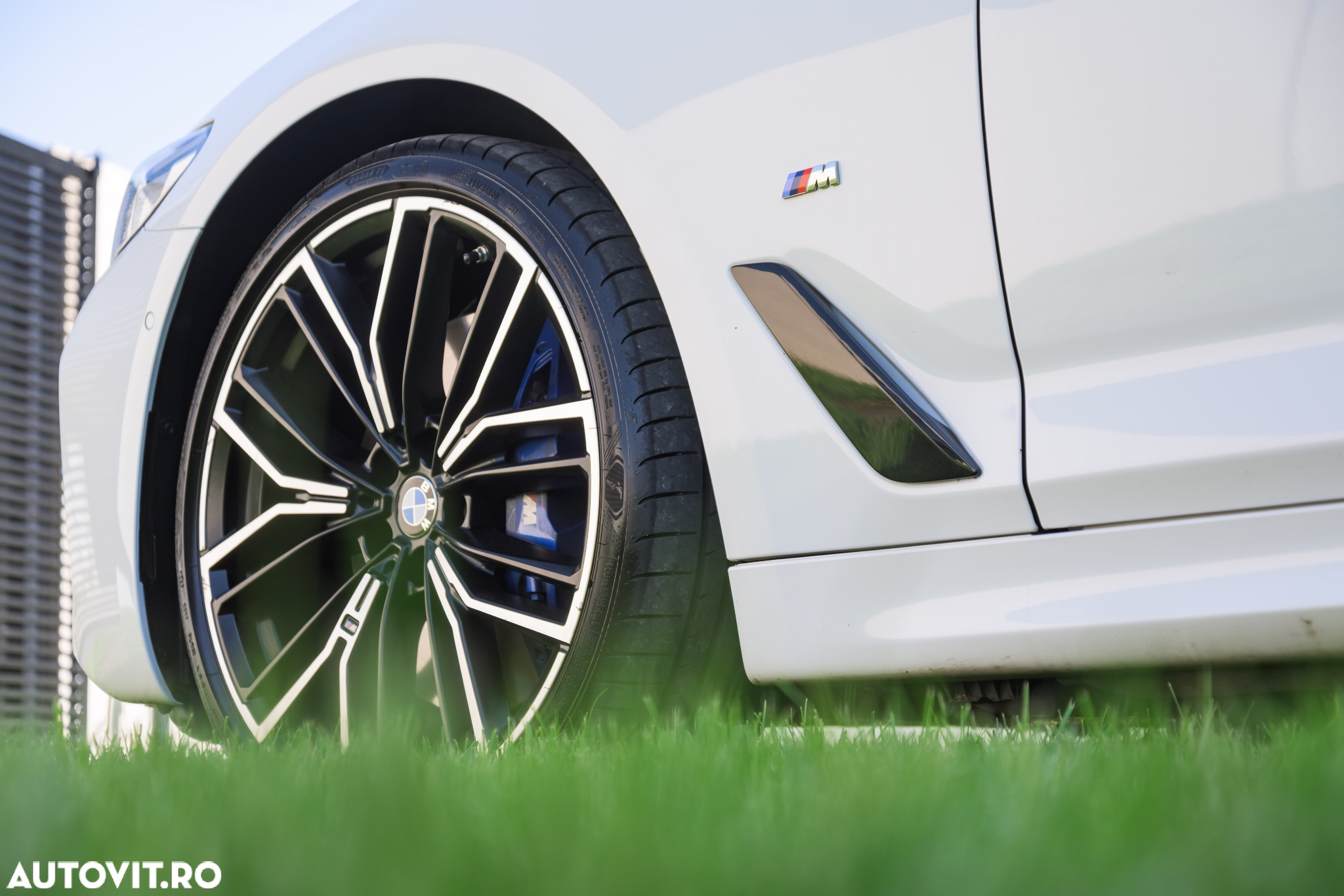 BMW Seria 5 530d xDrive AT MHEV - 6
