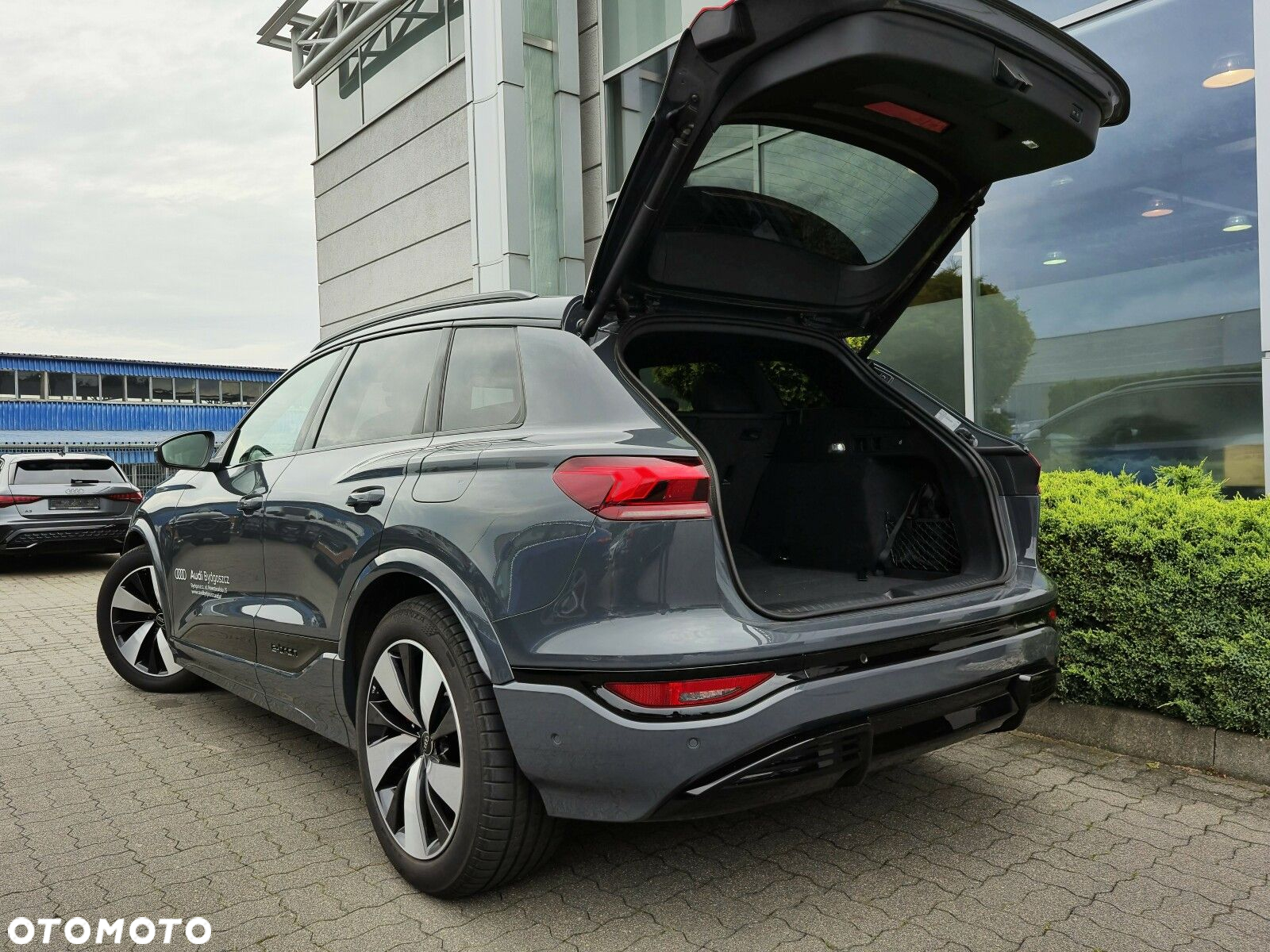 Audi Q6 e-tron - 4